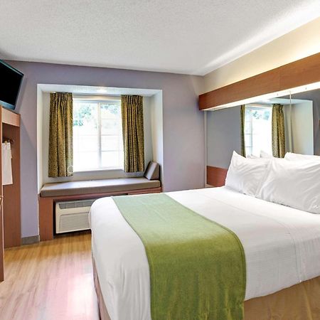 Microtel Inn & Suites By Wyndham Cherokee Exterior foto