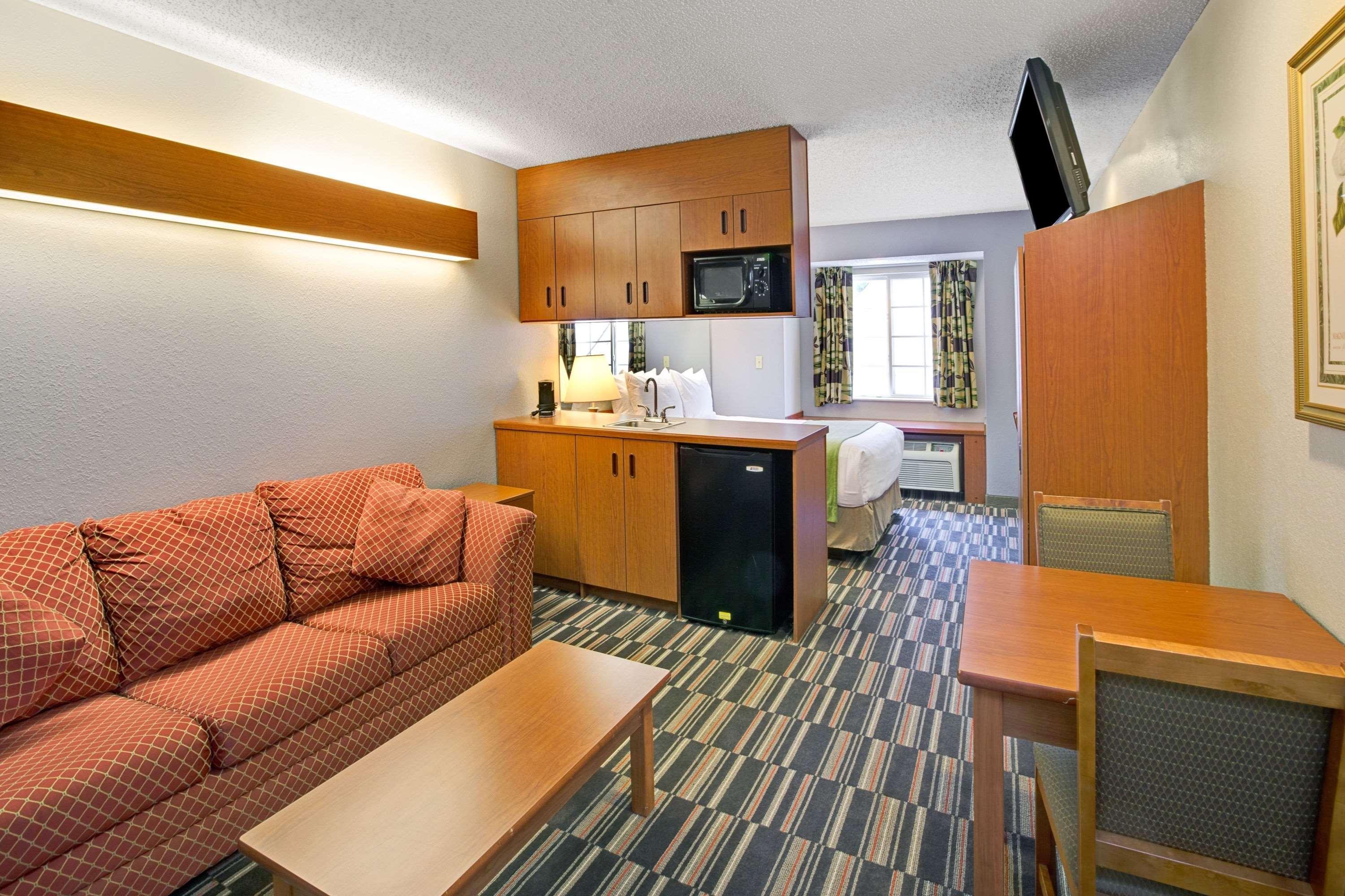 Microtel Inn & Suites By Wyndham Cherokee Exterior foto